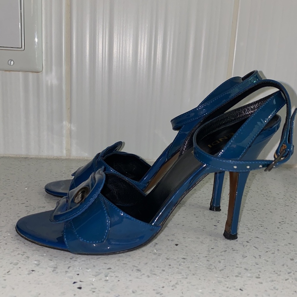 Fendi Designer Vintage Patent Leather Heel Shoes Sandals in Navy - Picture 3 of 7